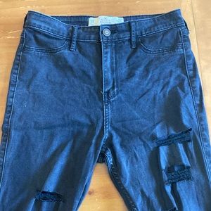 Hollister black high rise ripped jeans. Size 5R. W: 27 and L: 29